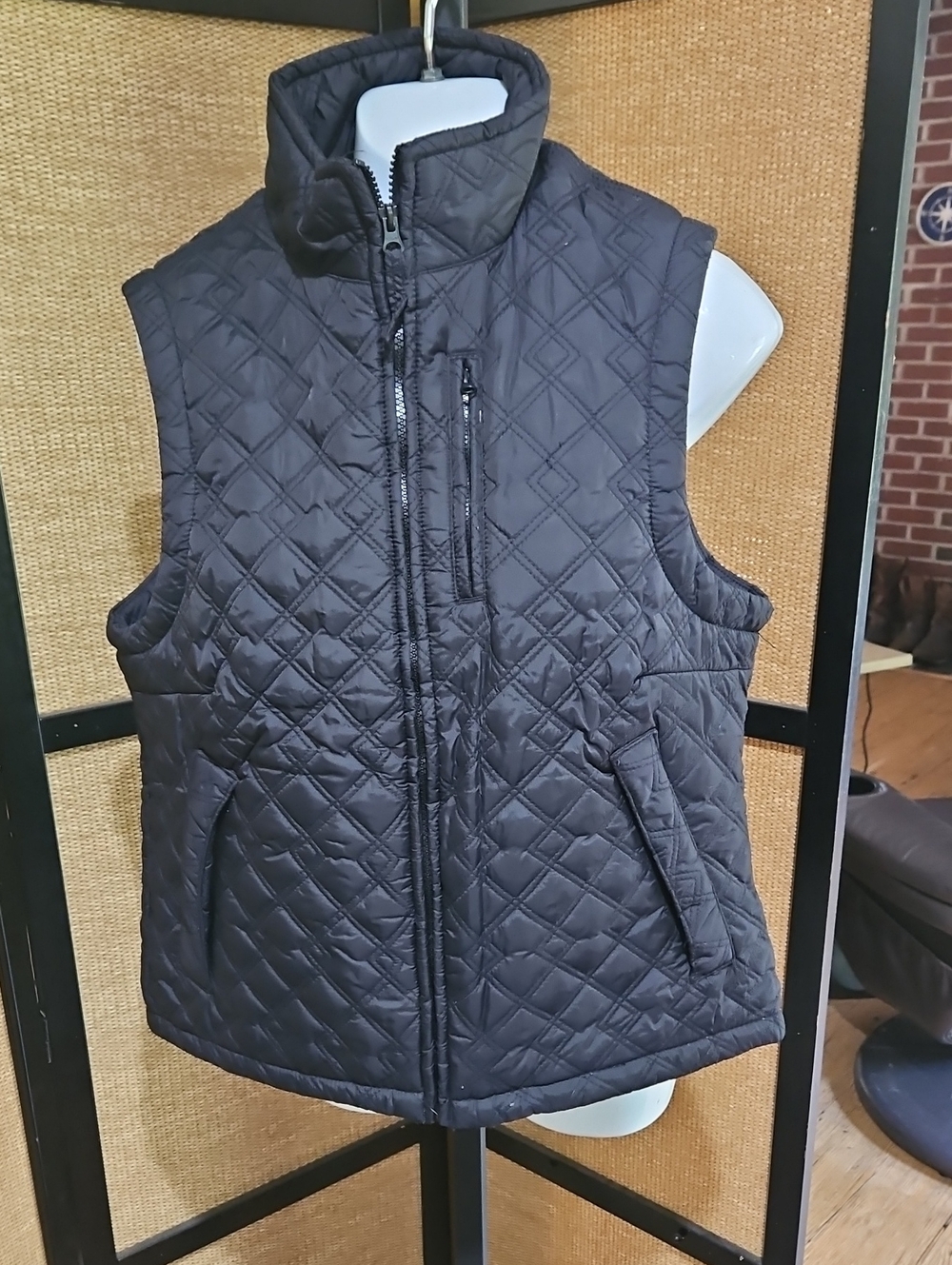 SCHMIDT Quilted Sleeveless Puffer Vest - Black